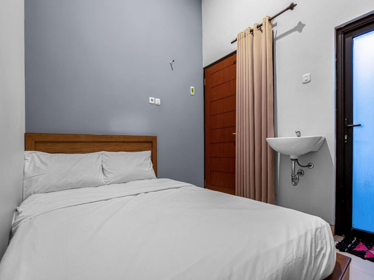 Casa Ts 16 Hotel Malang Kültér fotó
