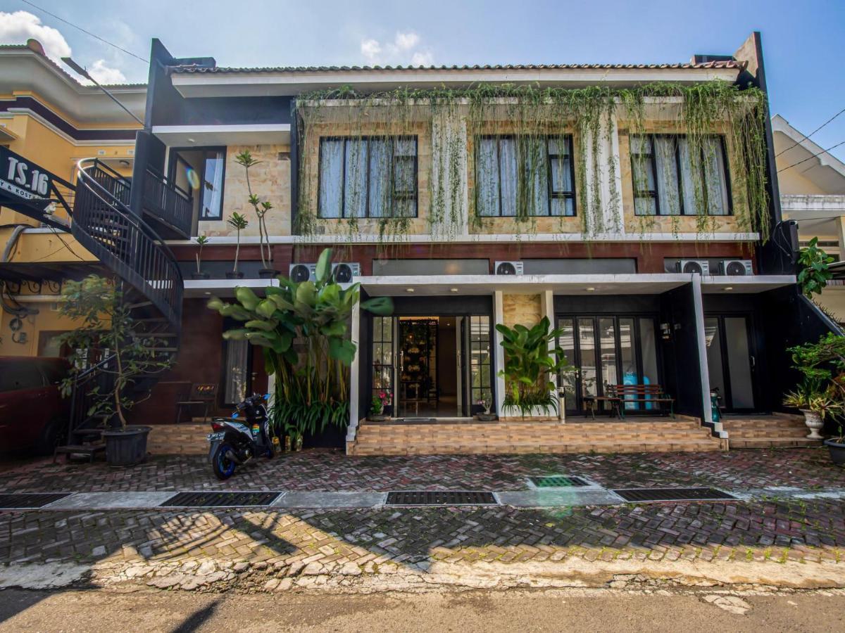 Casa Ts 16 Hotel Malang Kültér fotó