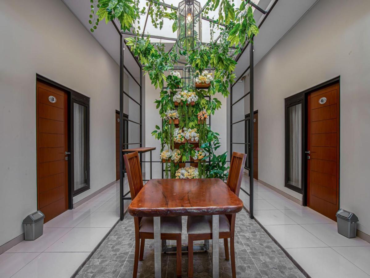 Casa Ts 16 Hotel Malang Kültér fotó